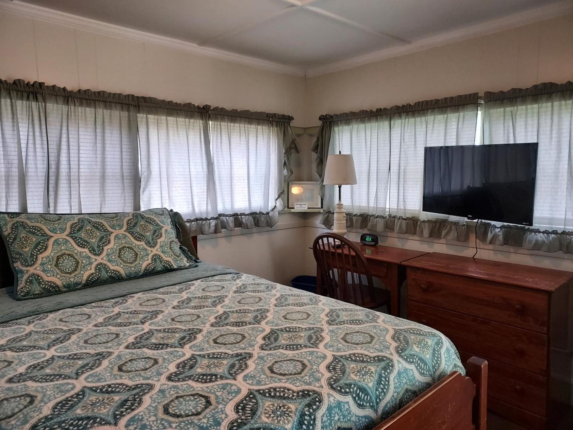 Serenity Motel Shaftsbury Εξωτερικό φωτογραφία