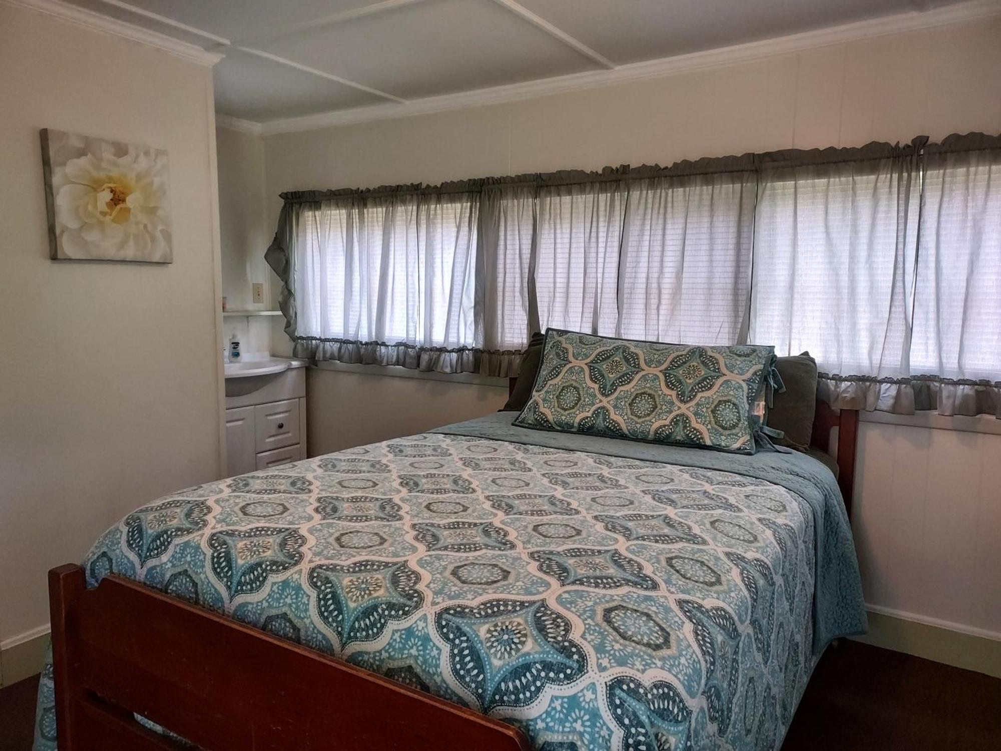 Serenity Motel Shaftsbury Εξωτερικό φωτογραφία